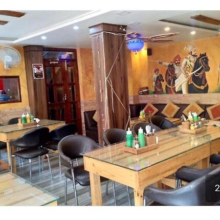 Om Shanthi Paying Guest House Varanasi Exterior foto