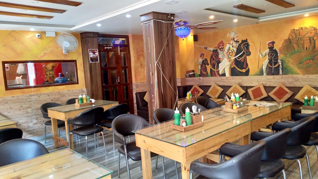 Om Shanthi Paying Guest House Varanasi Exterior foto